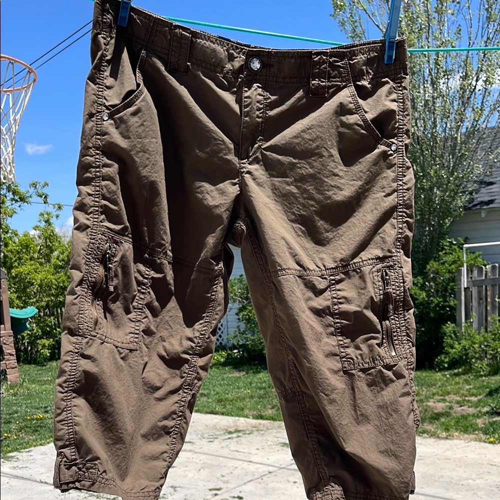 No Boundaries Brown Capri Pants size 15 great condition